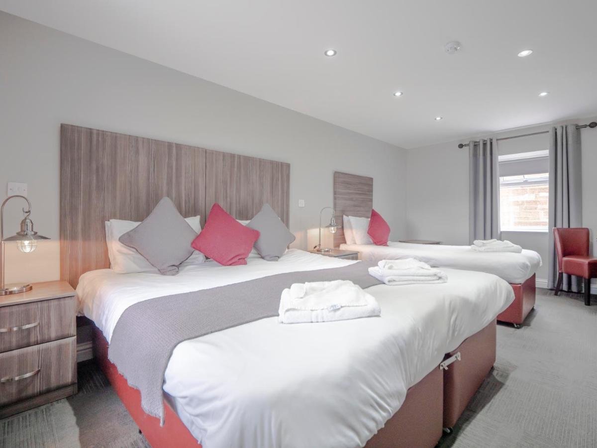 Blackbull Hotel Tarbolton 外观 照片