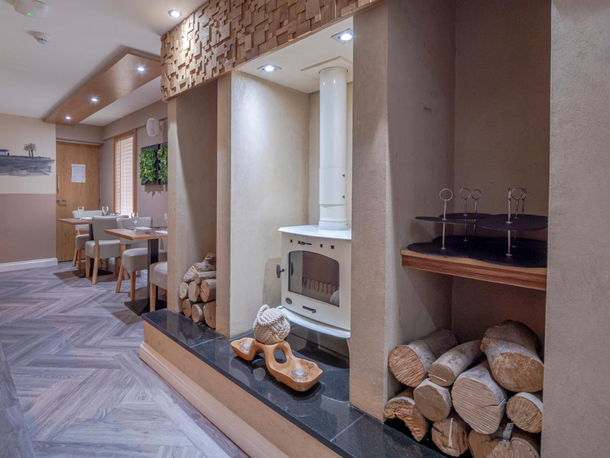 Blackbull Hotel Tarbolton 外观 照片