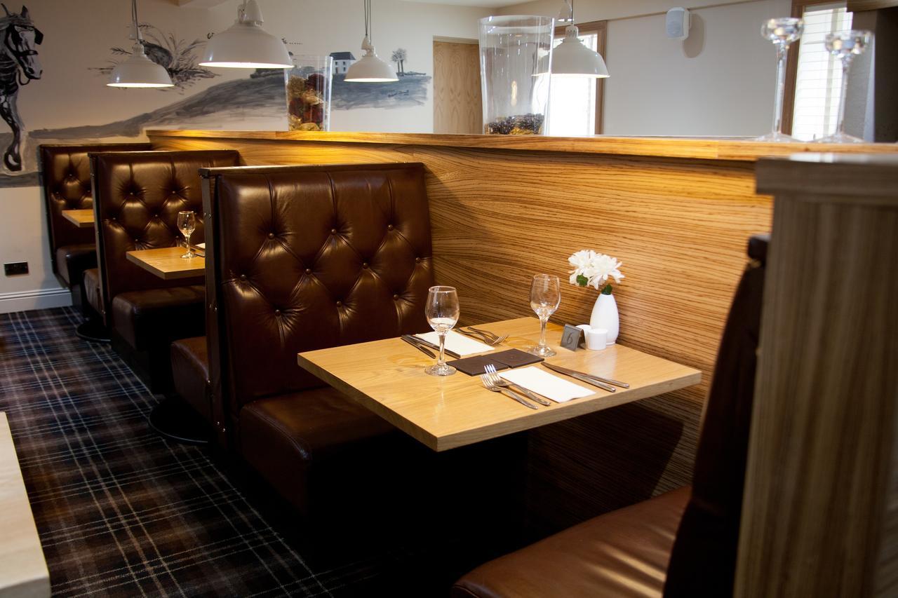 Blackbull Hotel Tarbolton 外观 照片